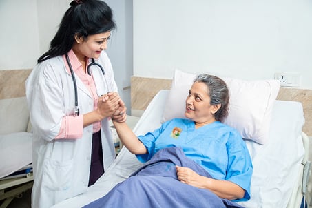 woman-hospital-staff-OrangePeppermint